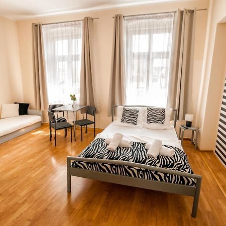 Lew Hostel Inowrocław Eksteriør bilde