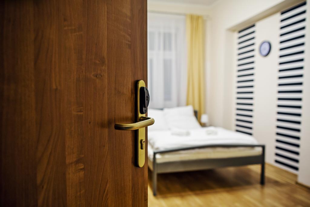 Lew Hostel Inowrocław Rom bilde