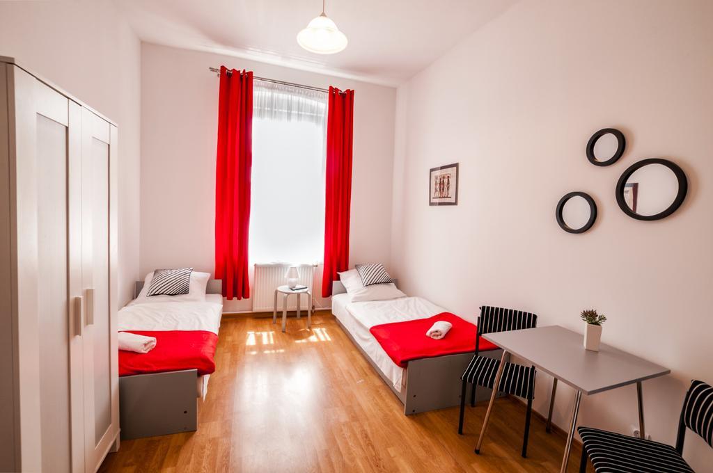 Lew Hostel Inowrocław Eksteriør bilde