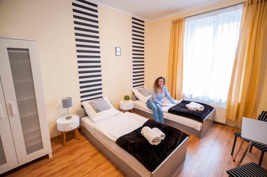 Lew Hostel Inowrocław Eksteriør bilde