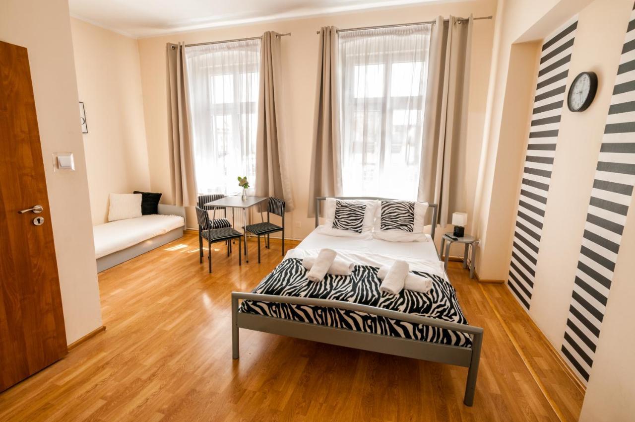 Lew Hostel Inowrocław Eksteriør bilde